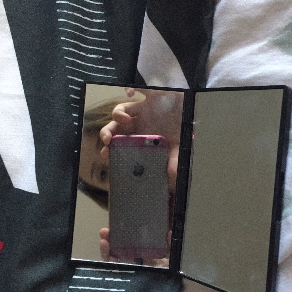 Makeup mirror - Picture 2 of 2